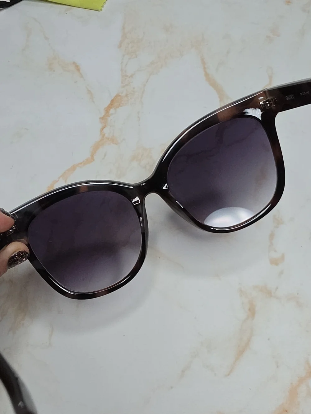 Quay Australia stylish tortoiseshell